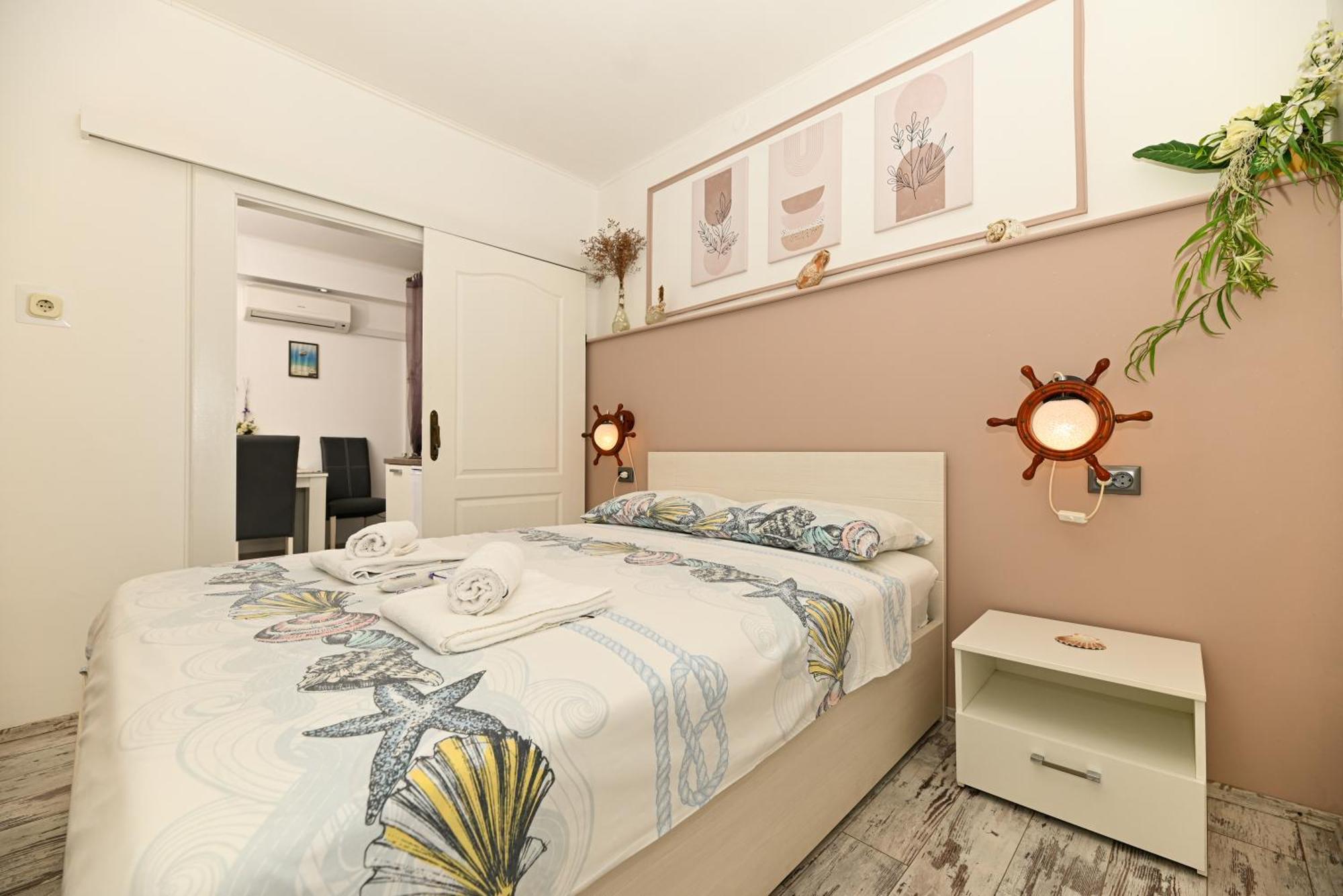 Apartments Posejdon & Neptun Split Extérieur photo